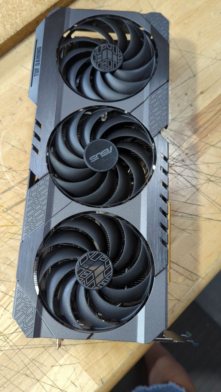 BH 부품 특가: Asus GeForce RTX 409 - Rtx 4090 24Gb Graphics Card 리뷰 및 가격
